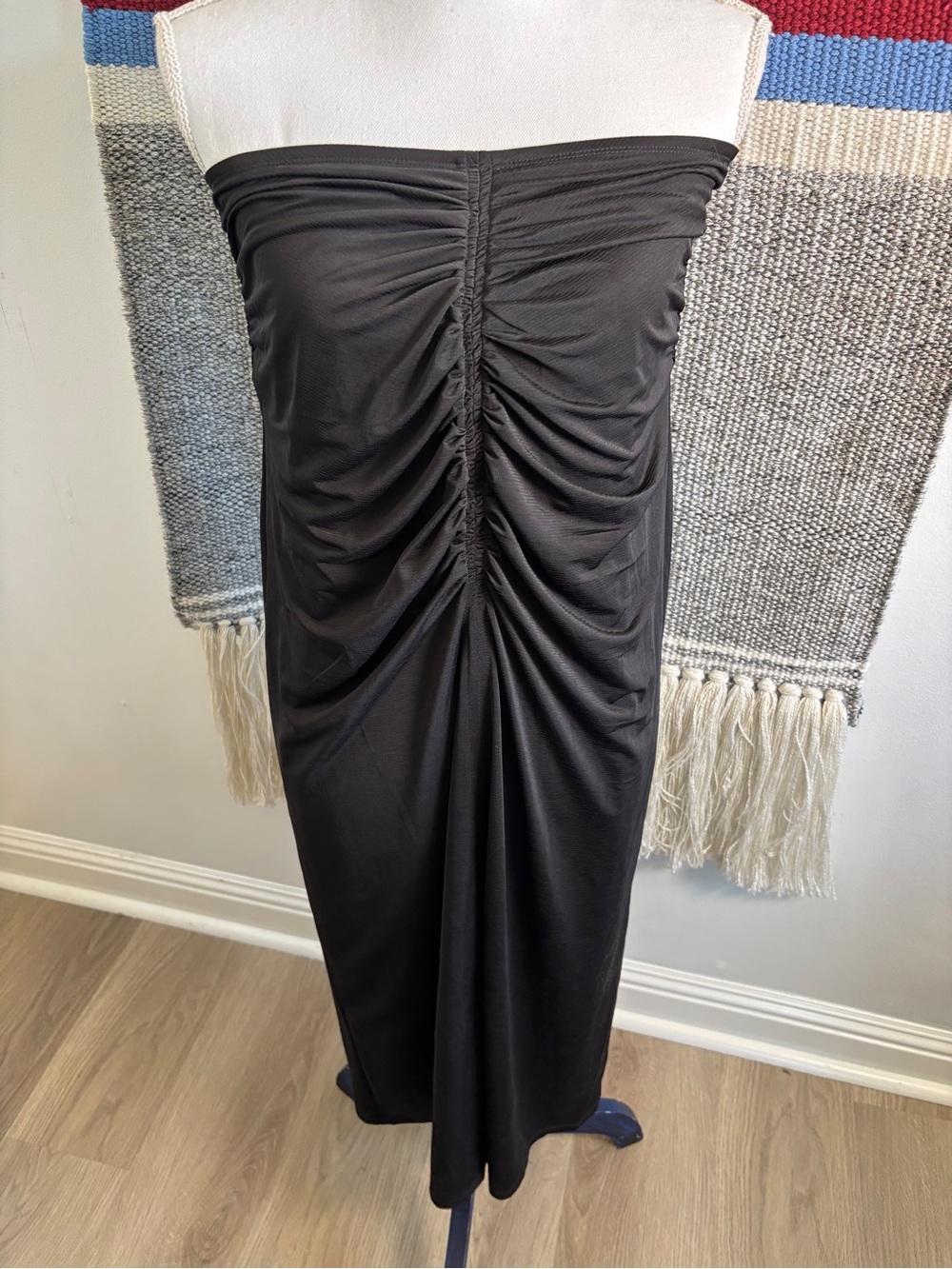 House of Harlow 1960 Black Ruched Strapless Midi Dress